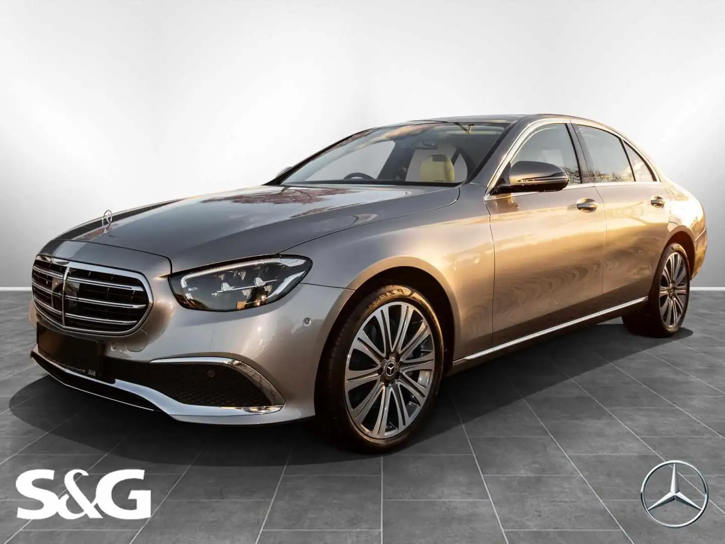 Mercedes-Benz E 300 de 4M Limousine EXCLUSIVE Zilver - 1