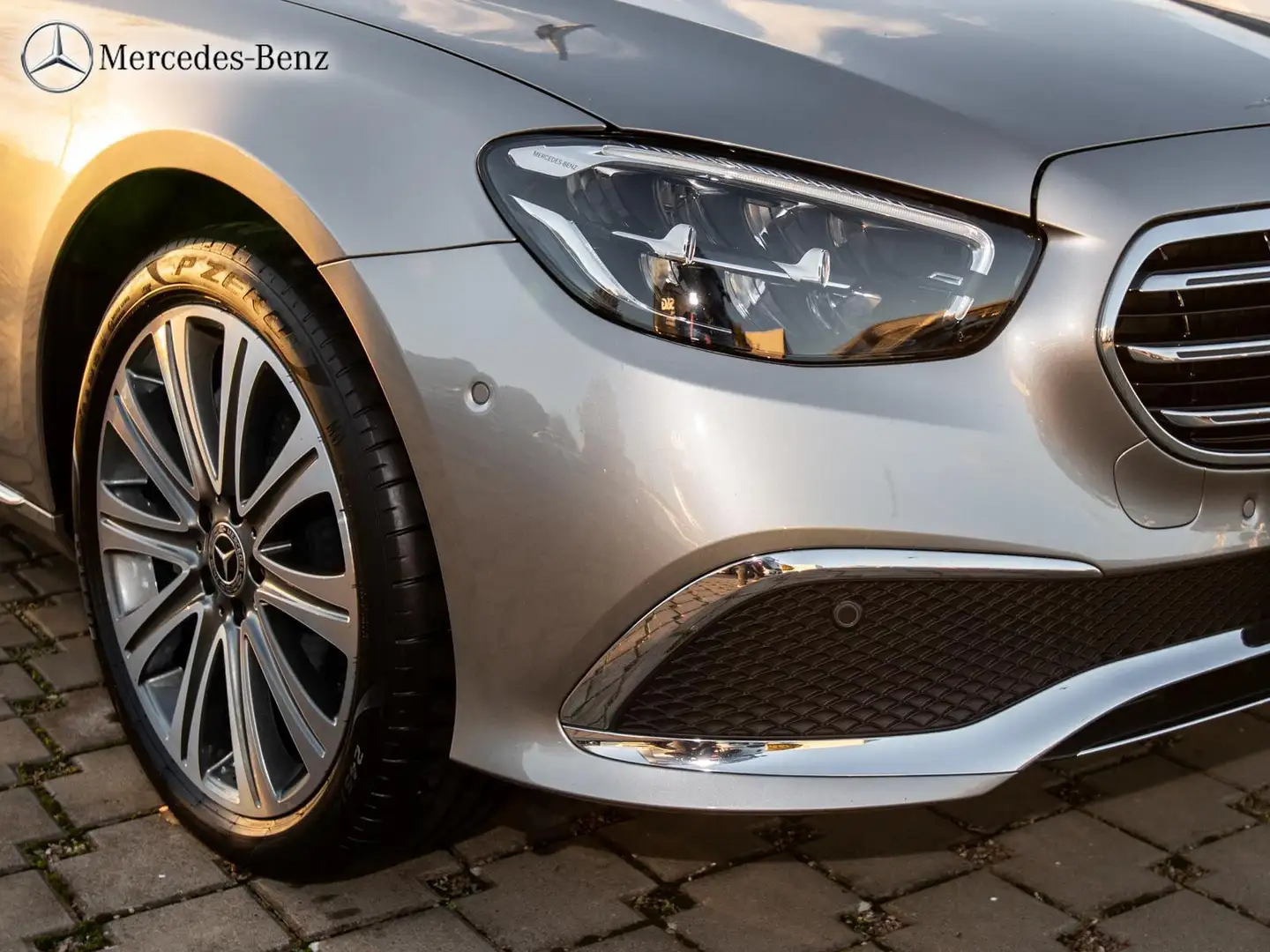 Mercedes-Benz E 300 de 4M Limousine EXCLUSIVE Argent - 2