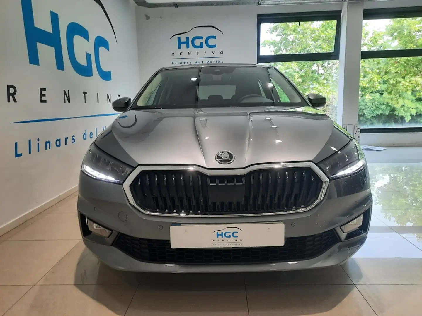 Skoda Fabia 1.0 TSI Selection DSG 85kW Gris - 2
