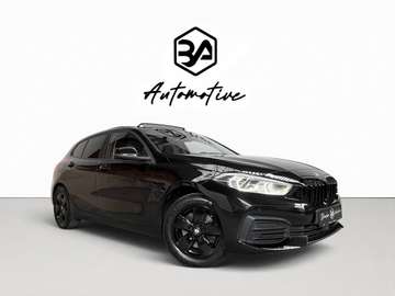 118i OPF look M | TOIT PANORAMIQUE | FULL LED | CARPLAY
