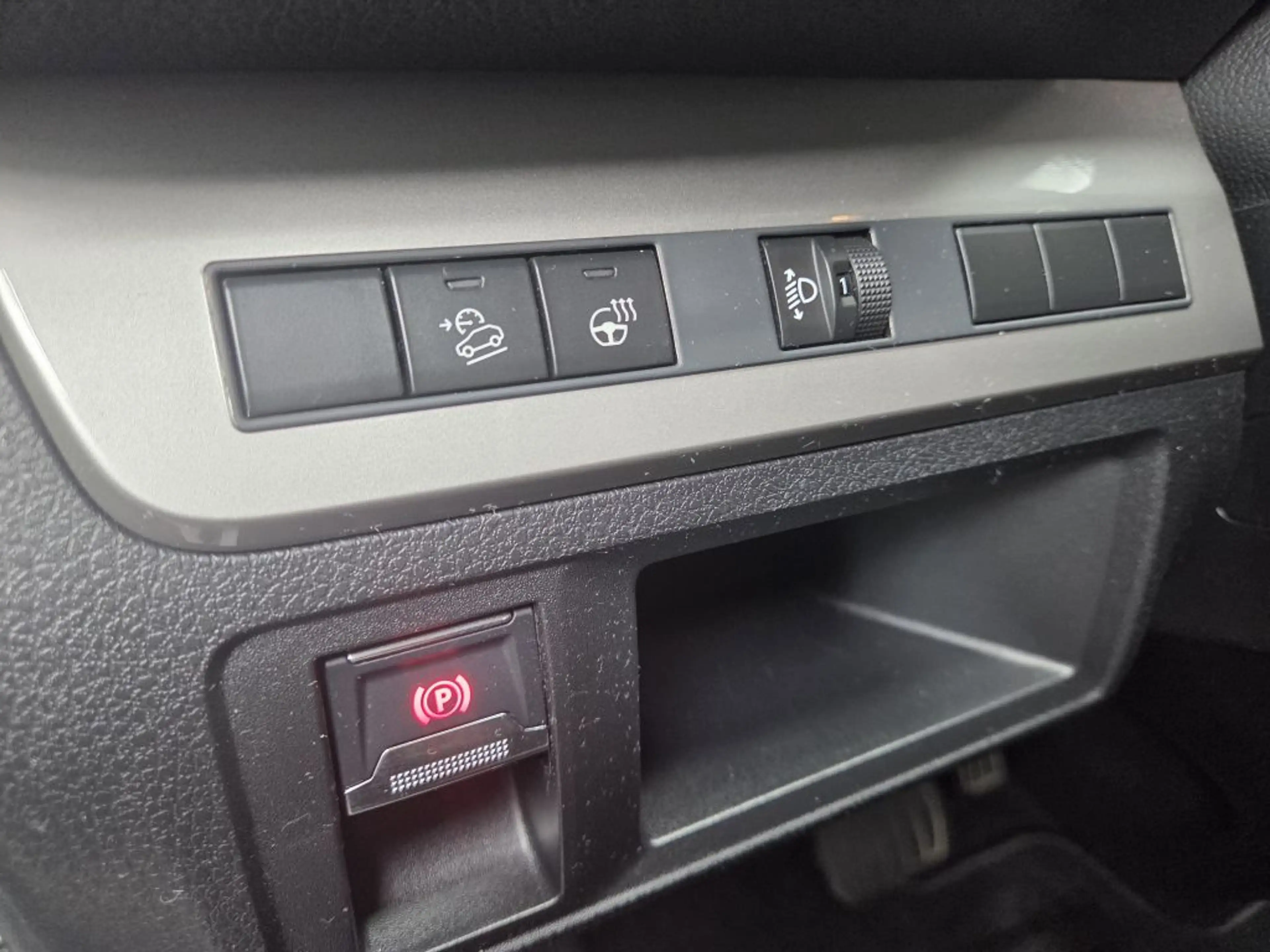 Peugeot Traveller L3 2.0 BlueHDi 180 EAT8 Active — photo 16