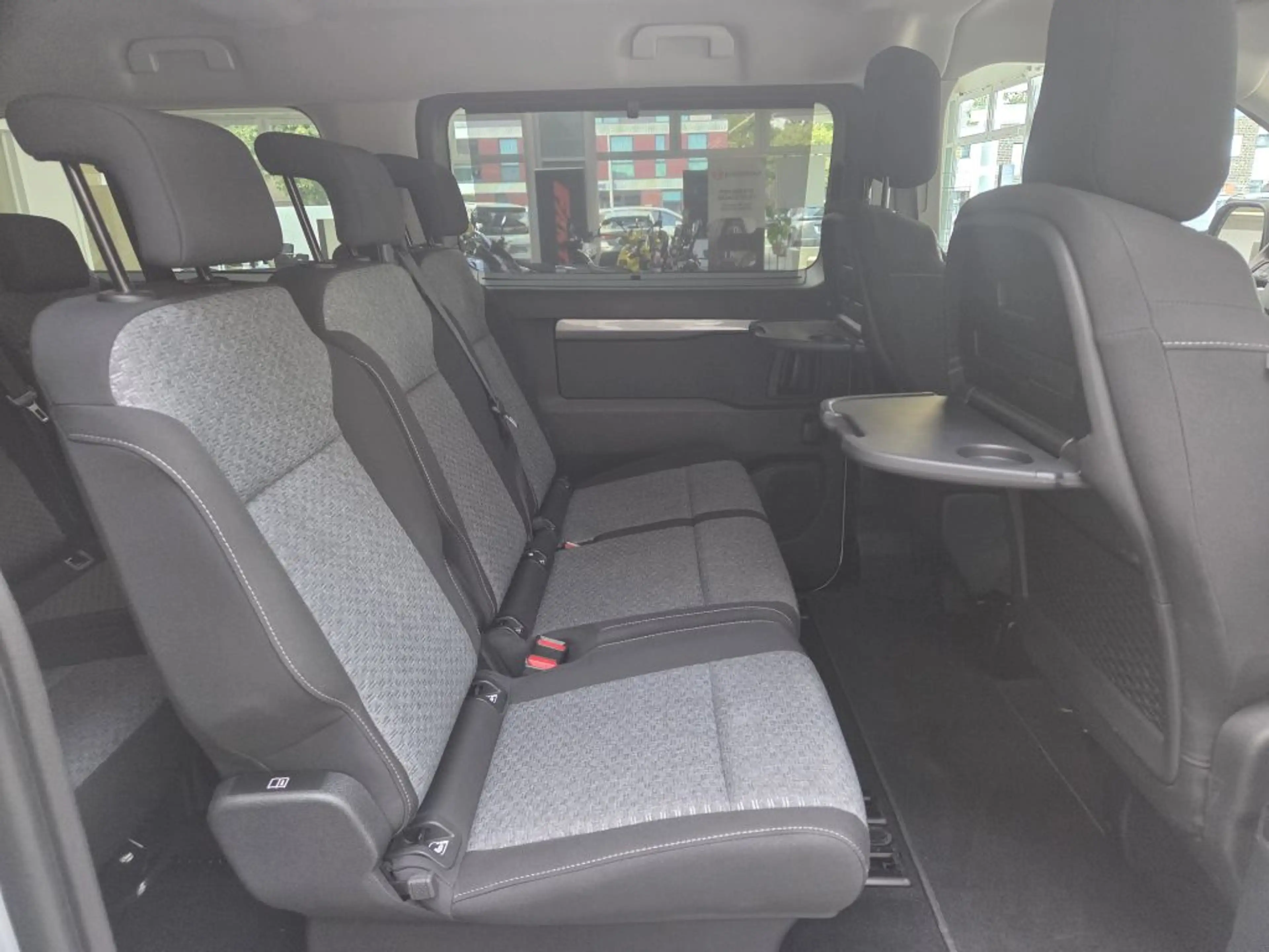 Peugeot Traveller L3 2.0 BlueHDi 180 EAT8 Active — photo 22