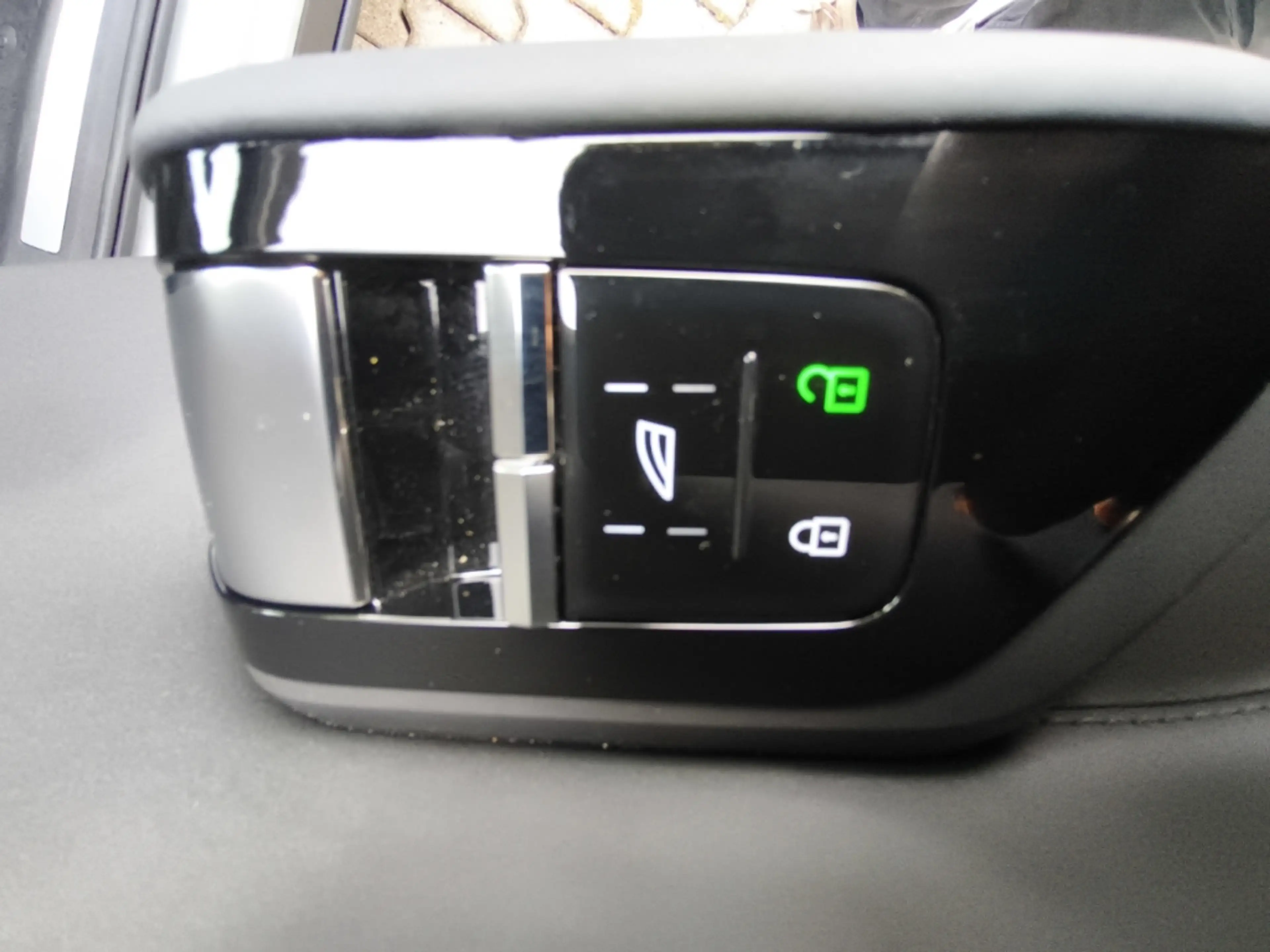 Volvo EX90 Ultra Performance Pure Electric AWD Twin 7-Sitzer — photo 11