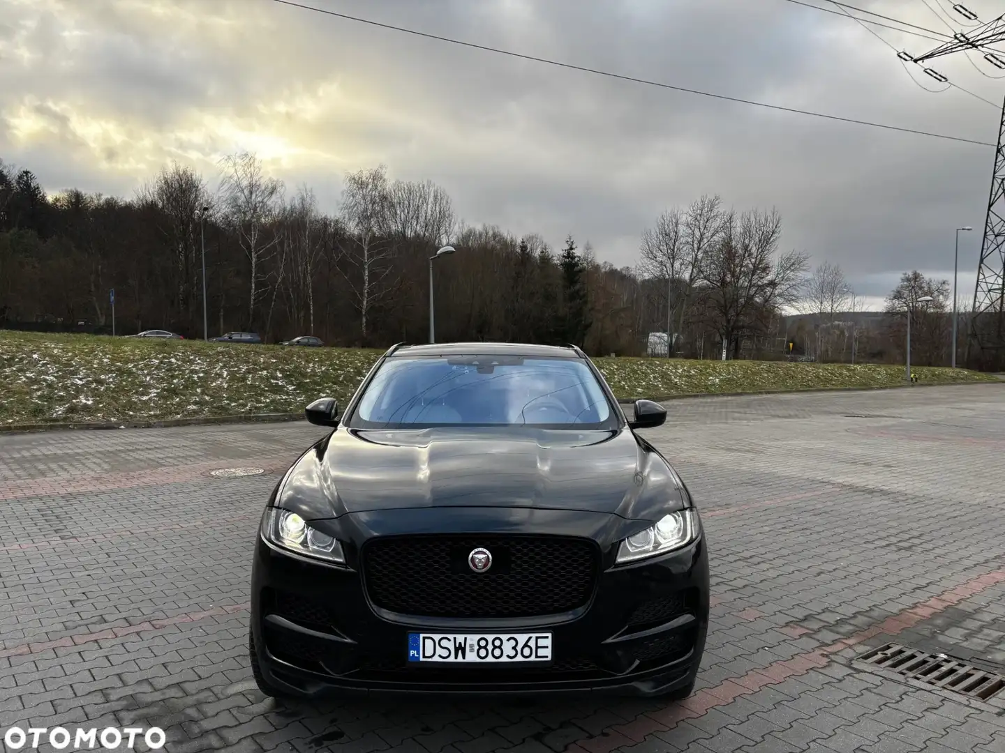 Jaguar F-Pace 25t AWD Prestige - 2
