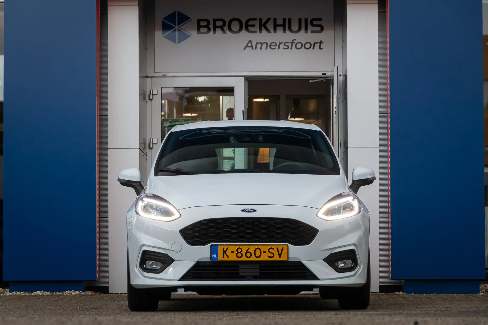 Ford Fiesta 1.0 EcoBoost ST-Line | Airco (automatisch) | Apple Wit - 2