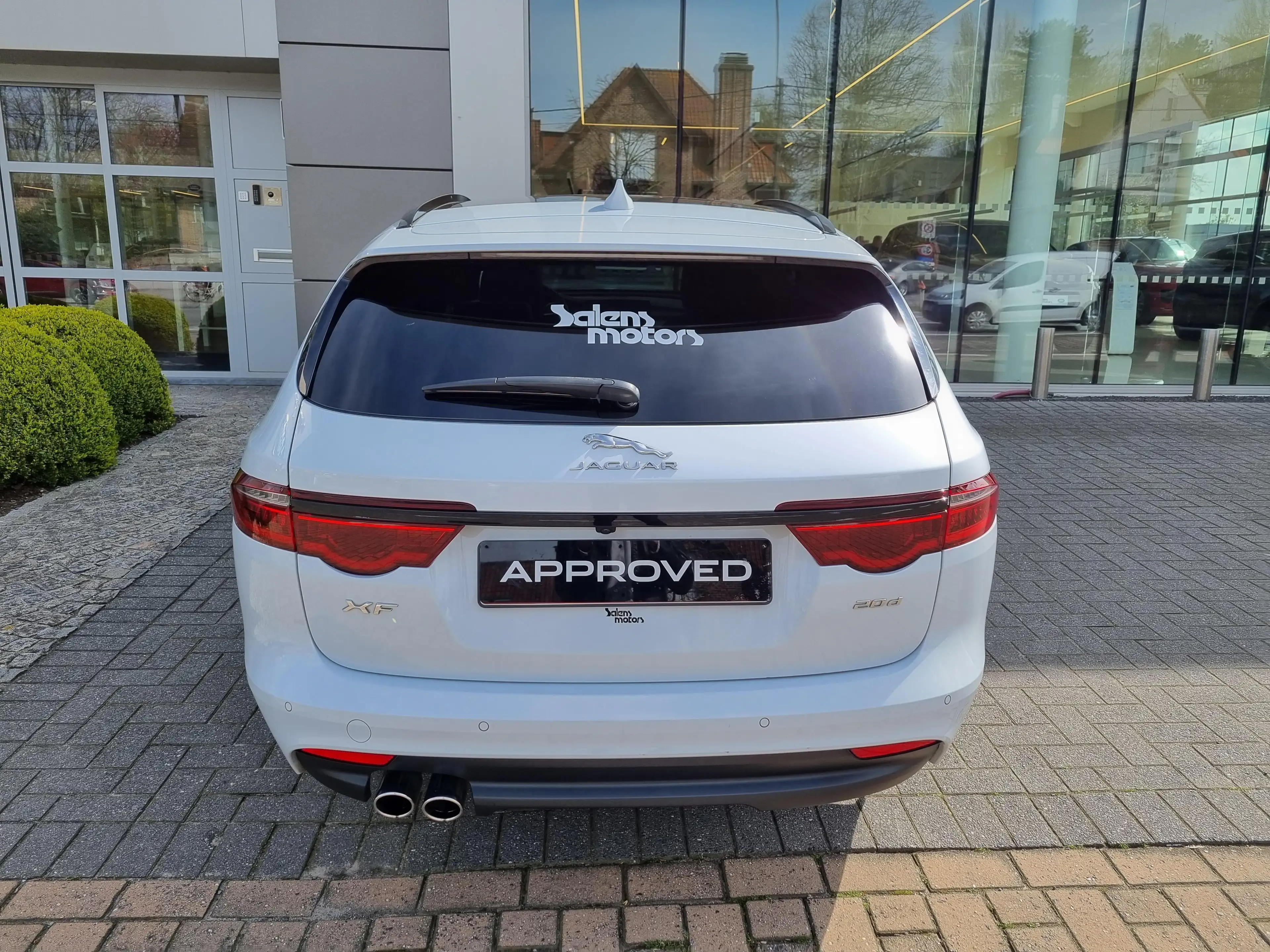 Jaguar XF SPORTBREAK PRESTIGE — photo 13