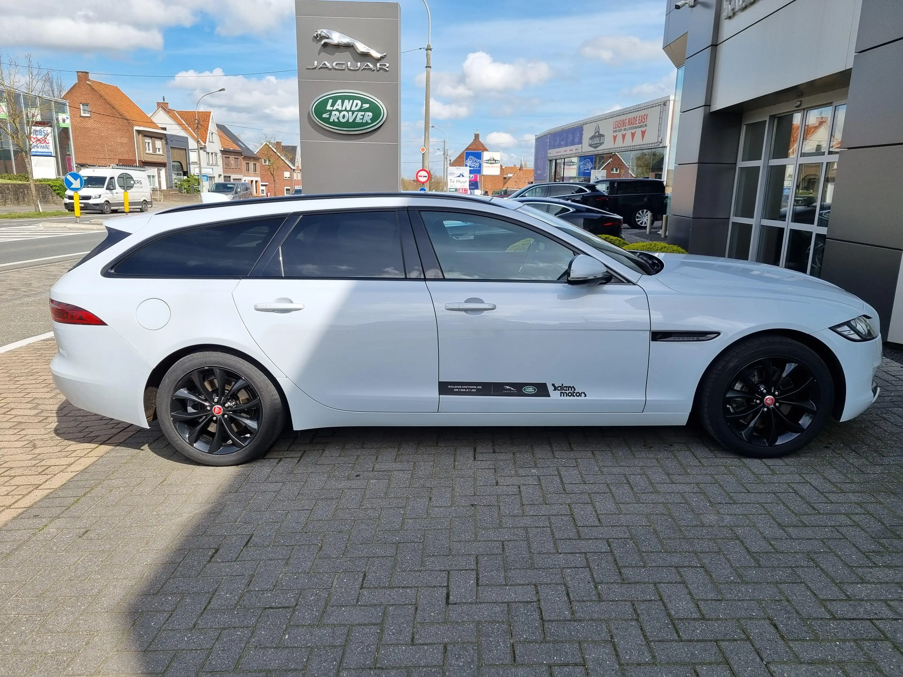 Jaguar XF SPORTBREAK PRESTIGE — photo 12
