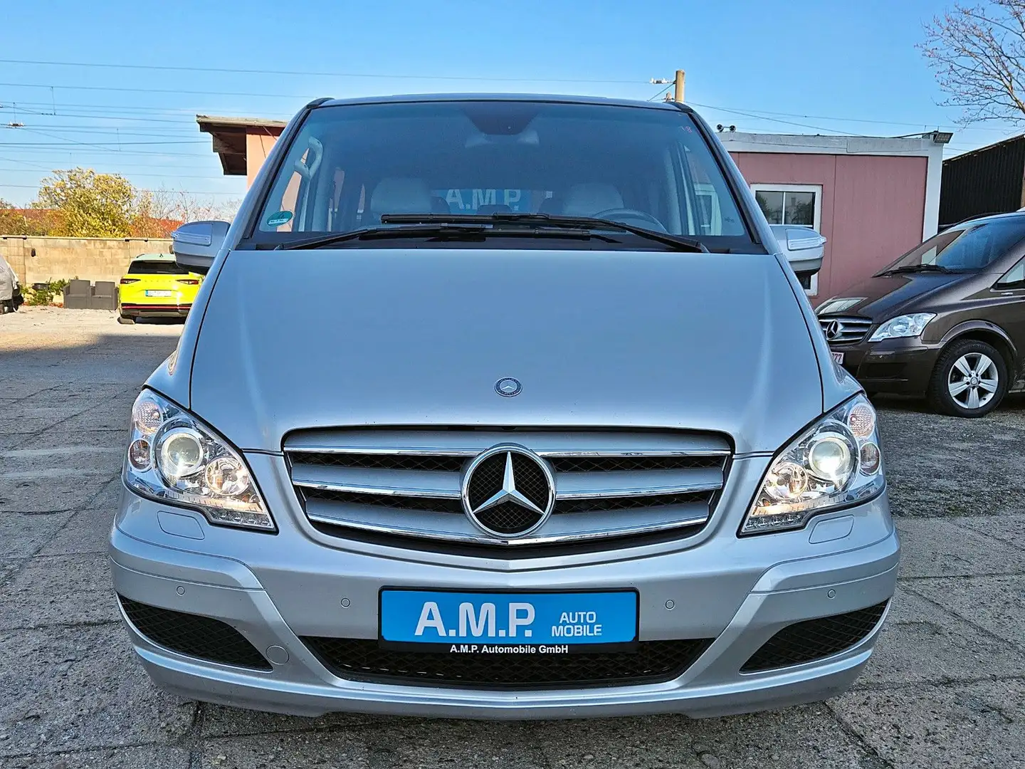 Mercedes-Benz Viano 3.0CDI Aut, 1.HAND, BiXenon, AHK,Teilleder Silber - 2
