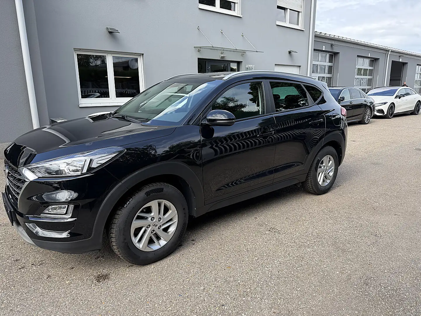 Hyundai TUCSON Tucson 1,6 CRDI Level 3 Plus DCT AUT. Schwarz - 1