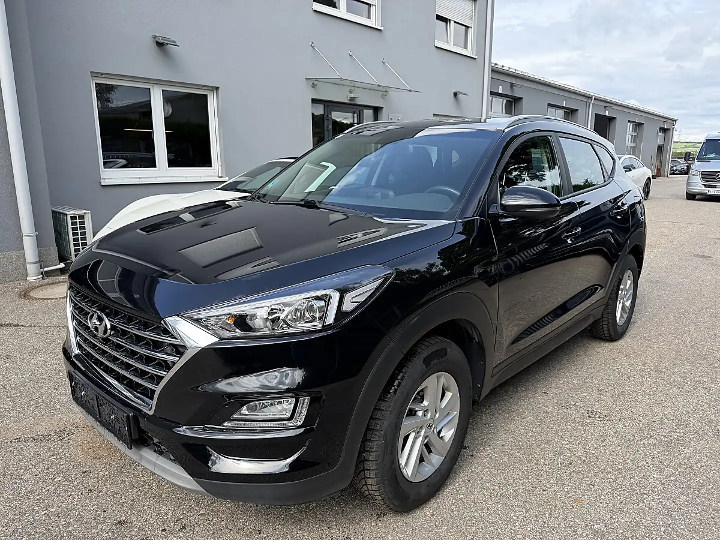 Hyundai TUCSON Tucson 1,6 CRDI Level 3 Plus DCT AUT. Schwarz - 2