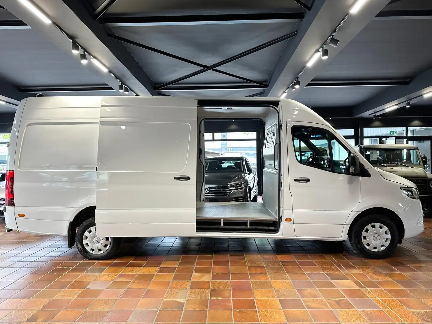 Mercedes-Benz Sprinter 319 MAXI L3H2 2X SCHIEBETÜR DISTRO VOLL Blanc - 1