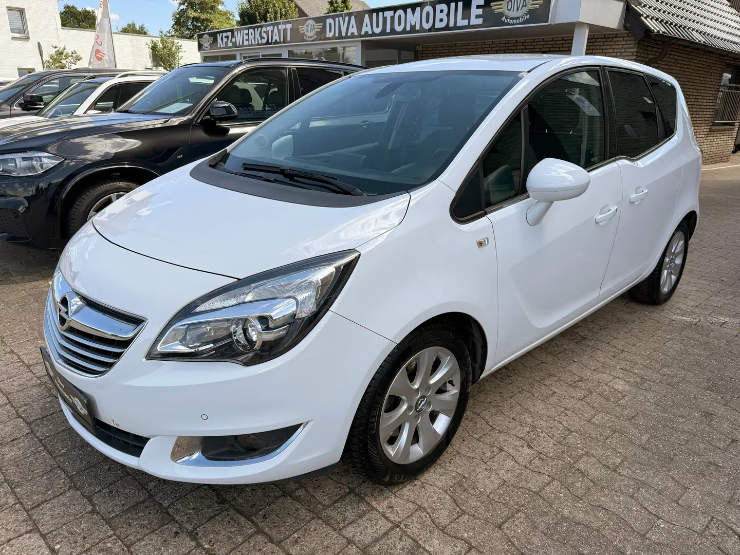 Opel Meriva 1.4 Innovation 1.Hand, Automatik Weiß - 1