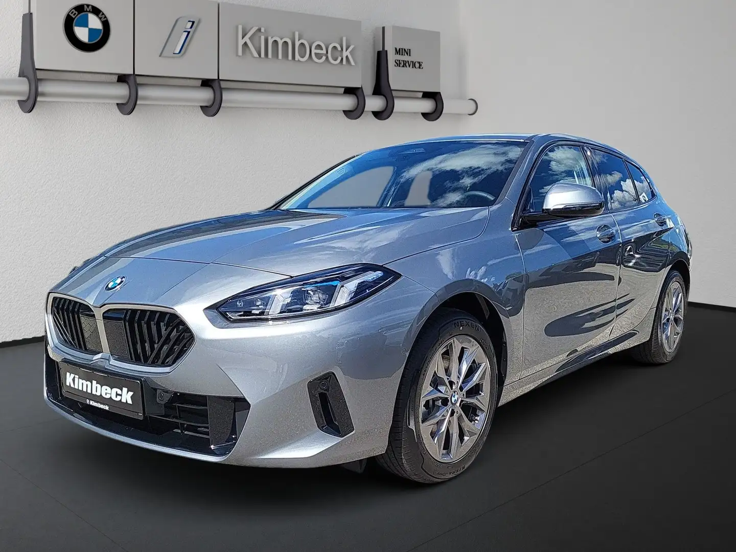 BMW 116 Limousine LED DrivingAss ParkAss Navi KeyLess Gris - 1