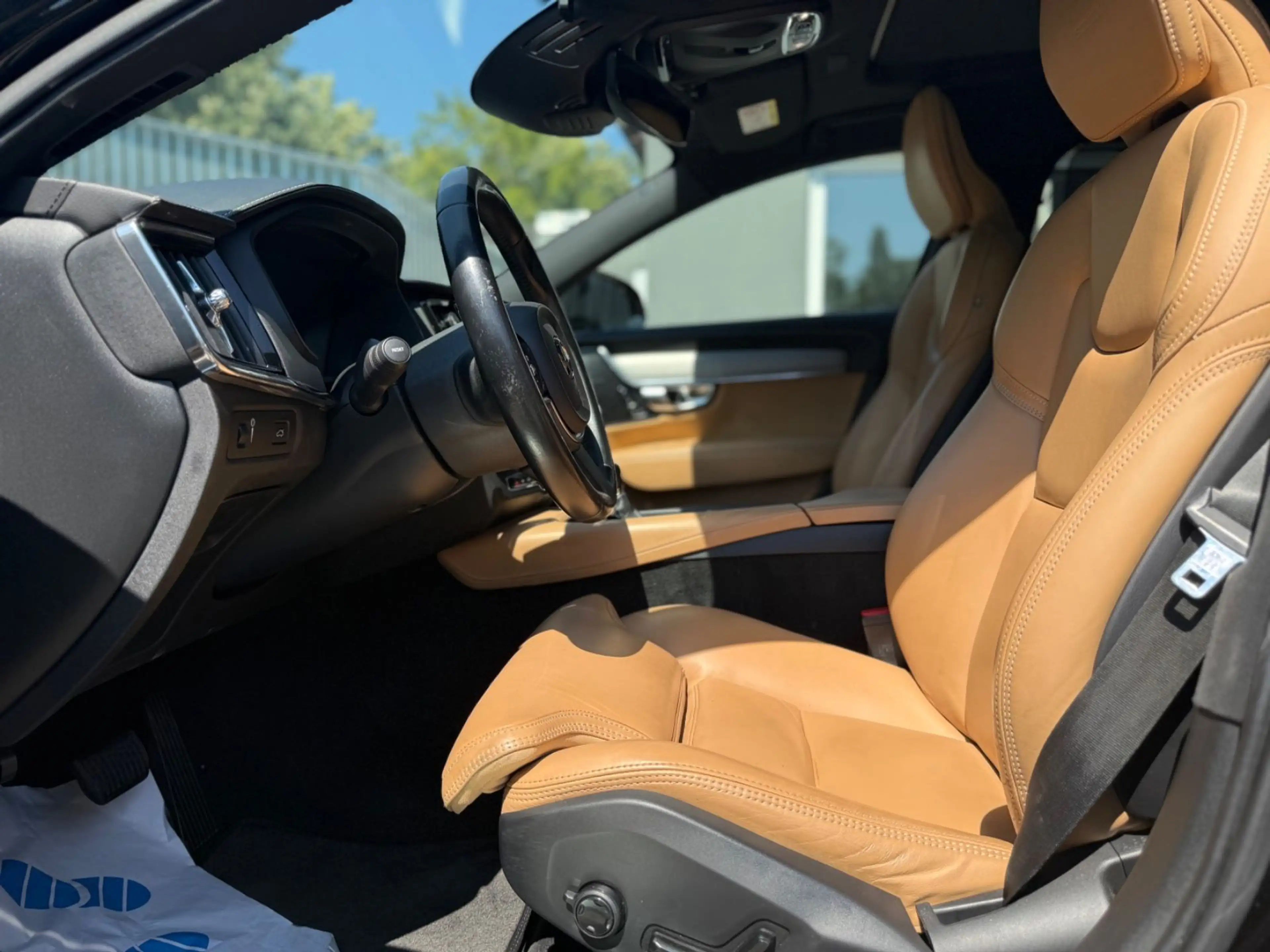Volvo V90 Inscription/4WD/Pano/TOT/H&K/LED/Memory/AHK — photo 14