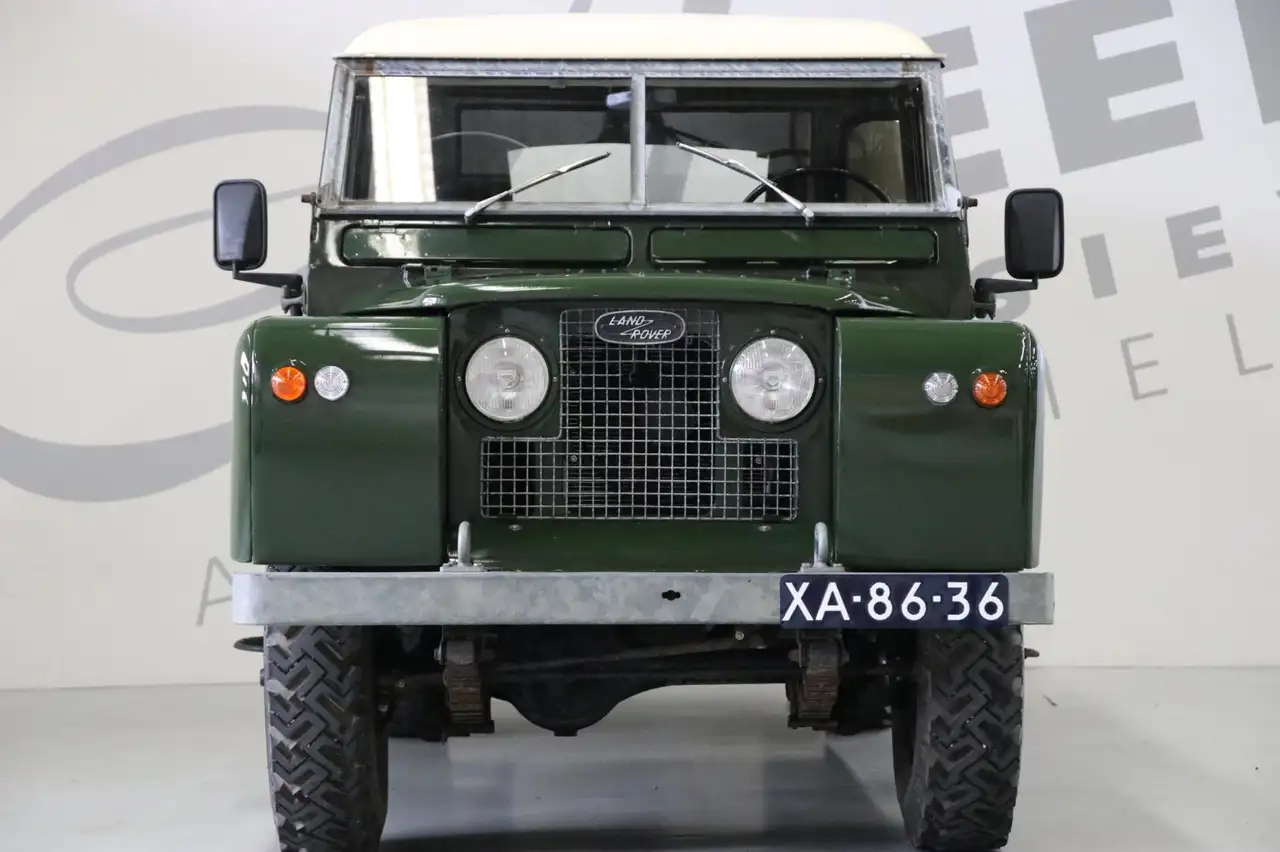 Land Rover Series 109-E II, foto 2