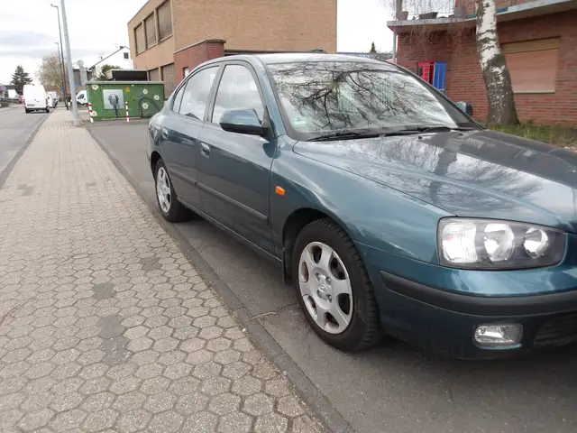 Hyundai ELANTRA Elantra 1.6i GLS TÜV BIS 04-2028