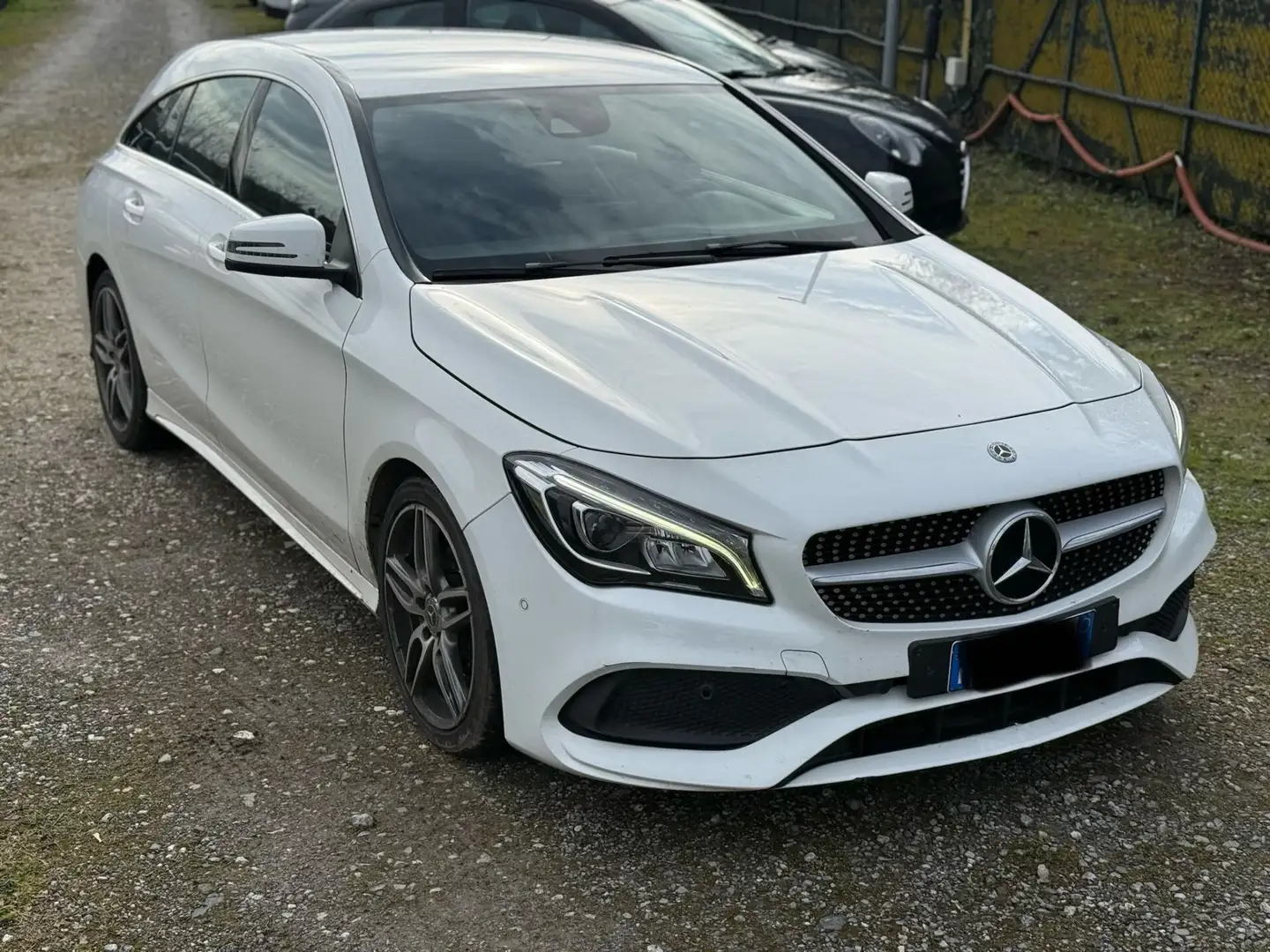 Mercedes-Benz CLA 200 CLA 200 d S.W. Automatic Premium Bianco - 1