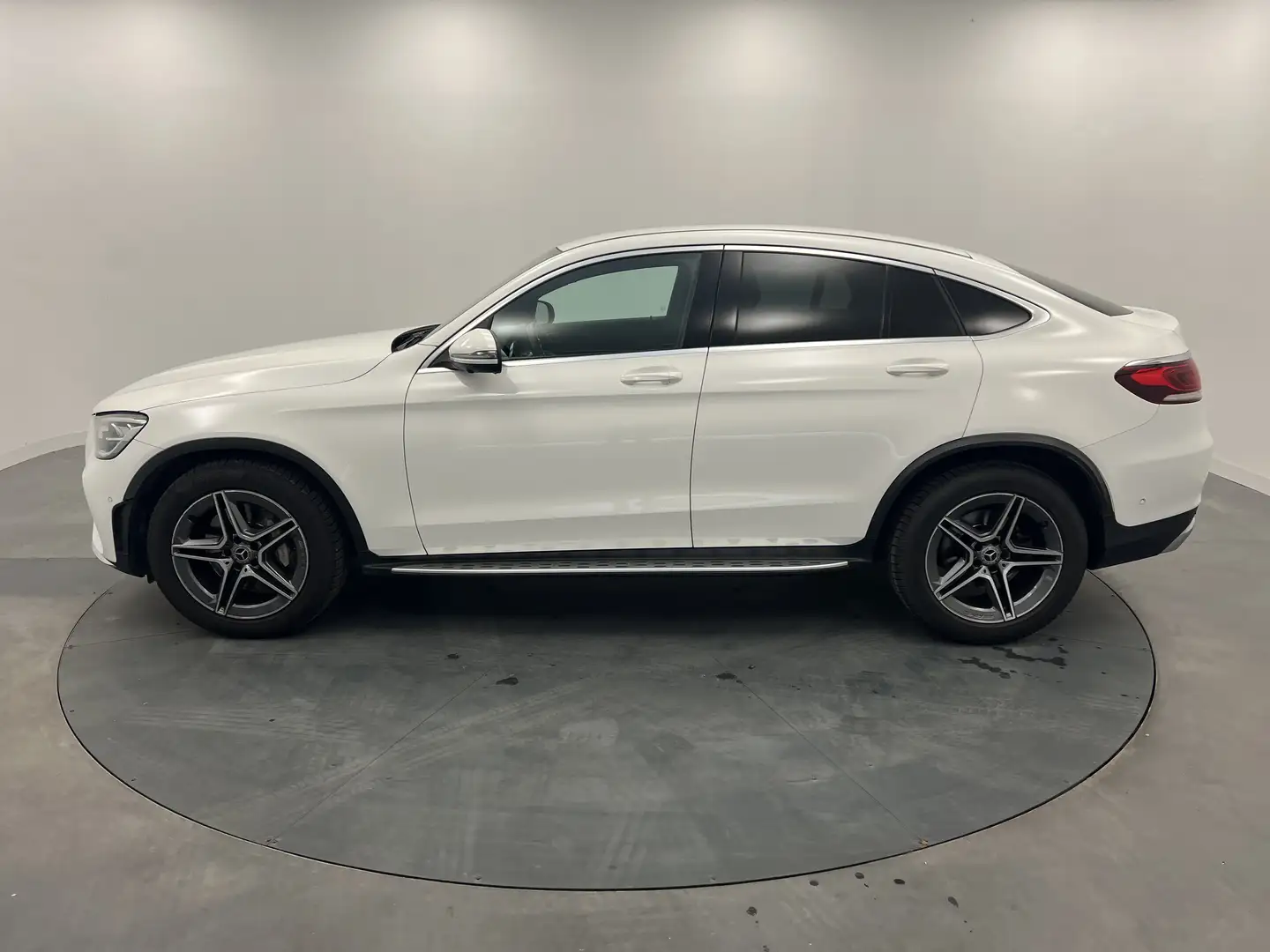 Mercedes-Benz G 300 d 9G-Tronic 4Matic AMG Line Weiß - 2