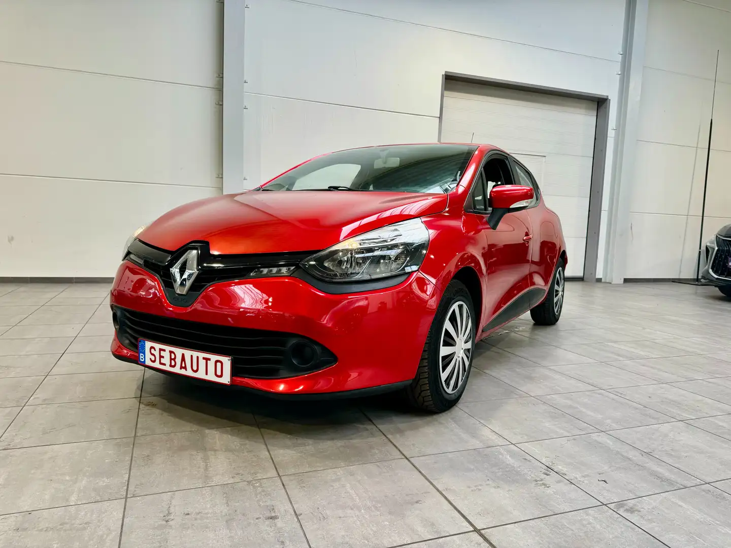 Renault Clio 1.2i Expression Red - 1