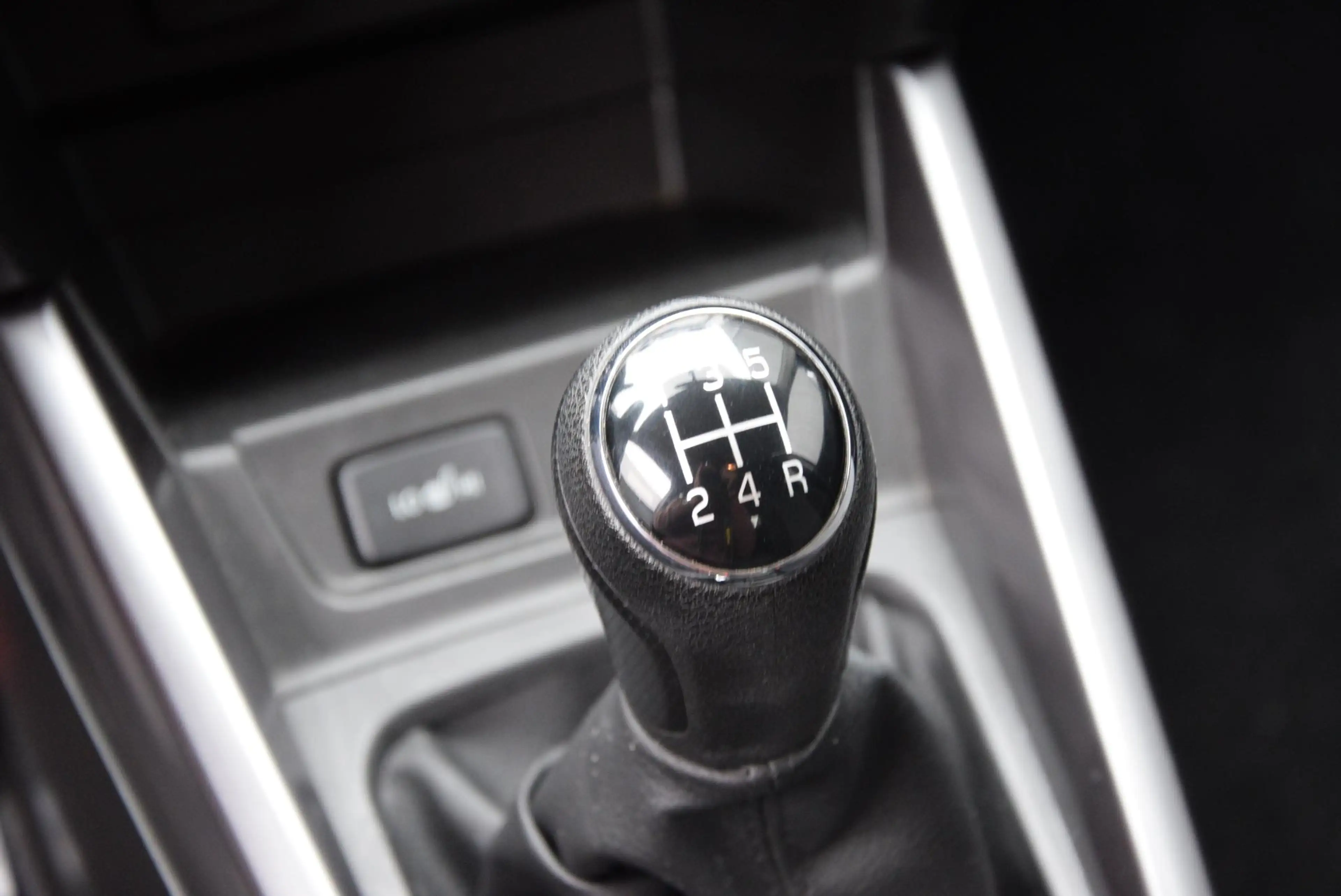 Suzuki Vitara 1.0 Boosterjet Select | dealer onderhouden | trekh — photo 25