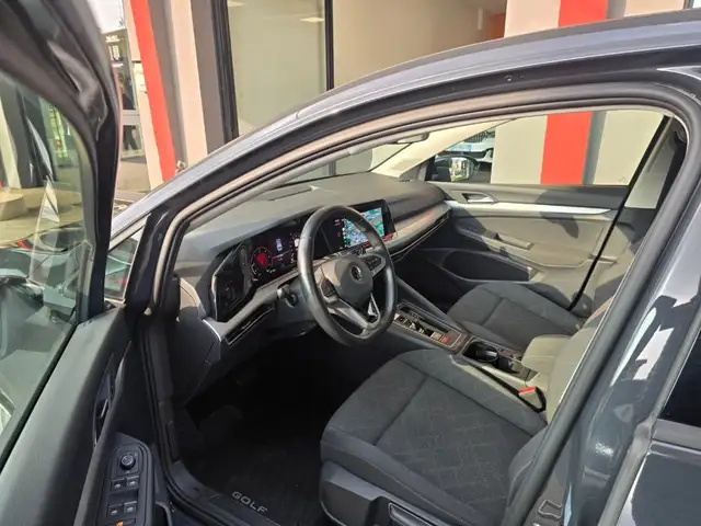 Volkswagen Golf view 22