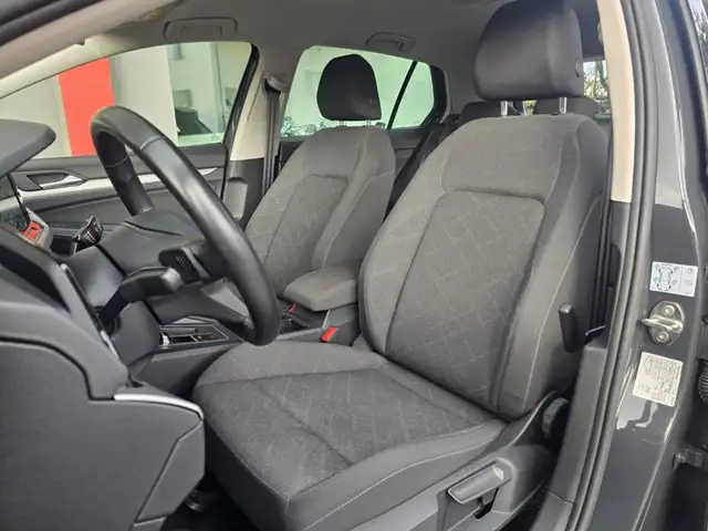 Volkswagen Golf view 7