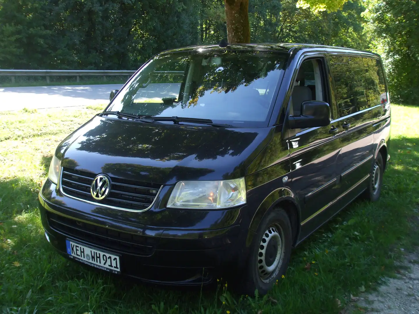 Volkswagen T5 9 Sitzer, Syncro, Klimaanlage Schwarz - 1