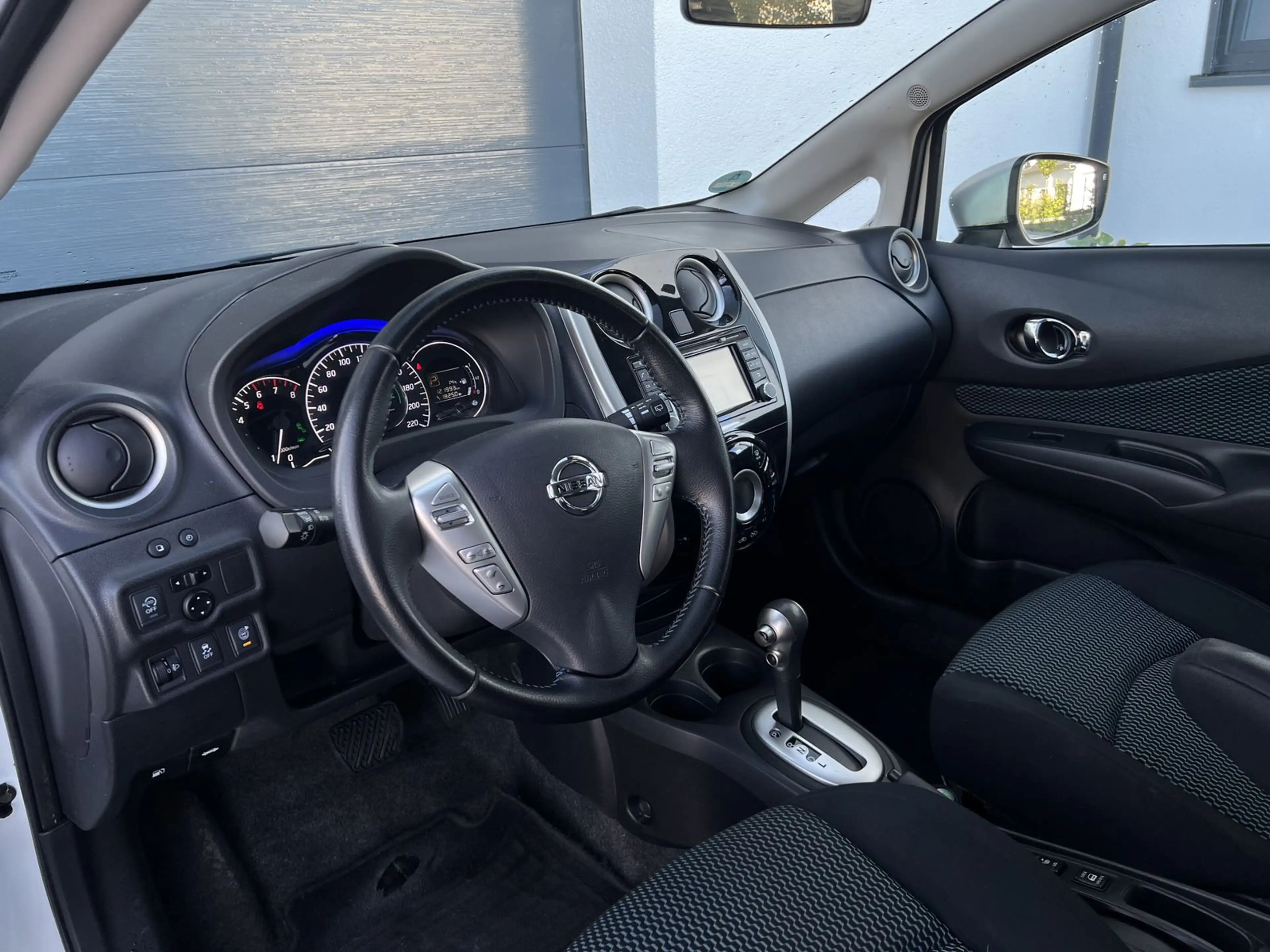 Nissan Note N-Tec AUTOMATIK RFK TÜV NEU — photo 10