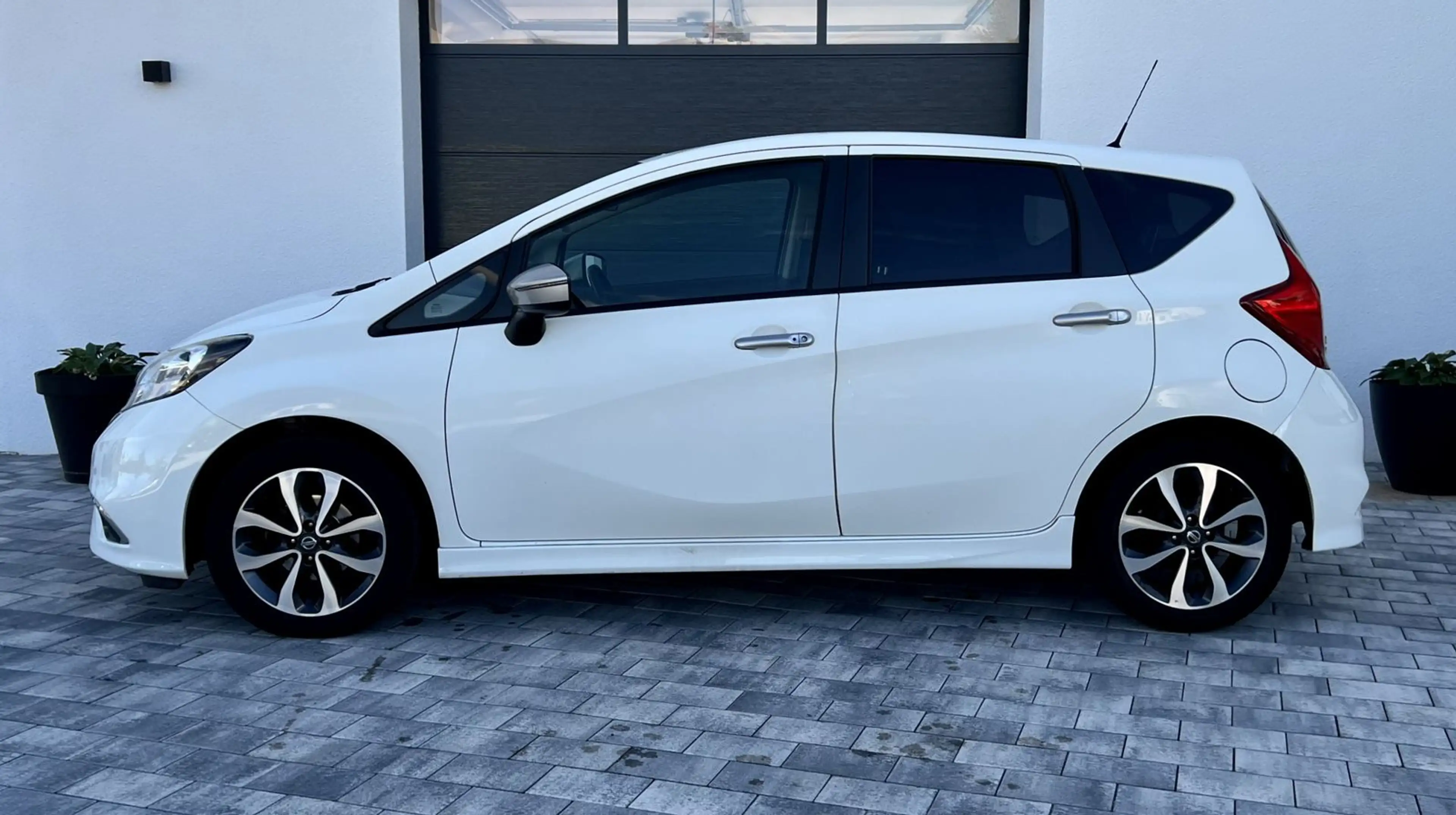 Nissan Note N-Tec AUTOMATIK RFK TÜV NEU — photo 3