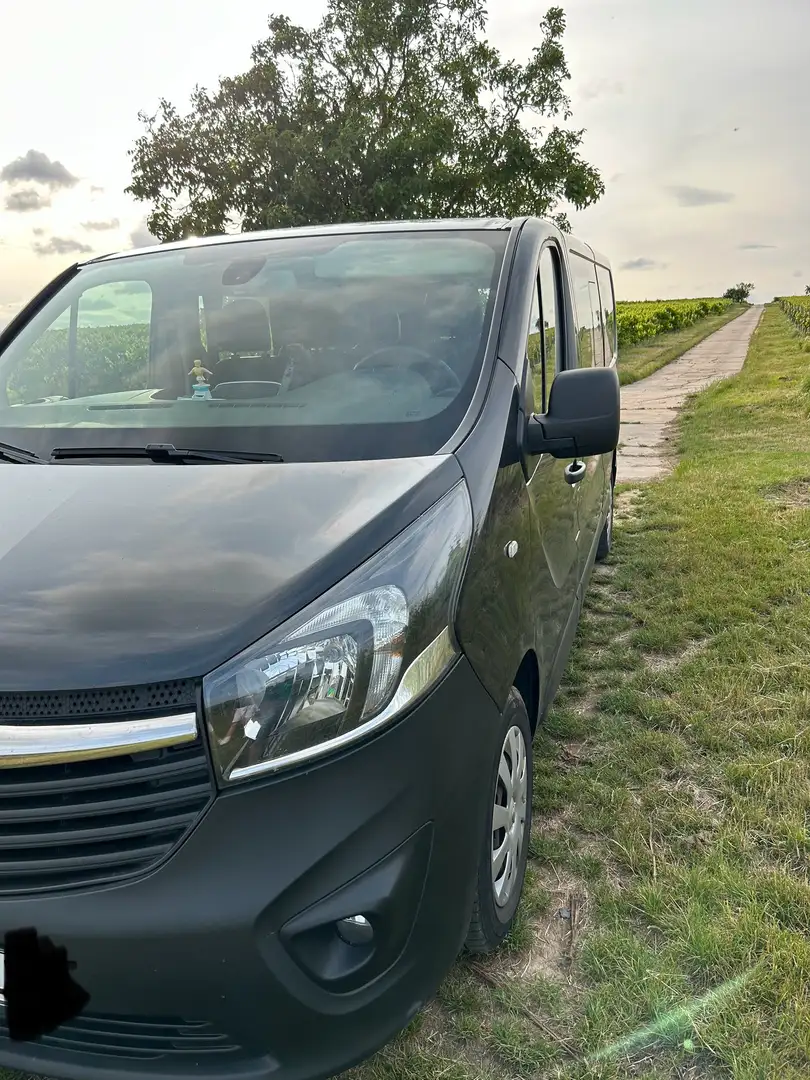 Opel Vivaro Combi L2H1  2,9t Schwarz - 2