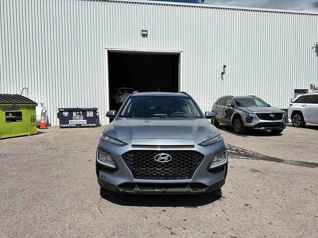 Hyundai KONA снимка Hyundai KONA