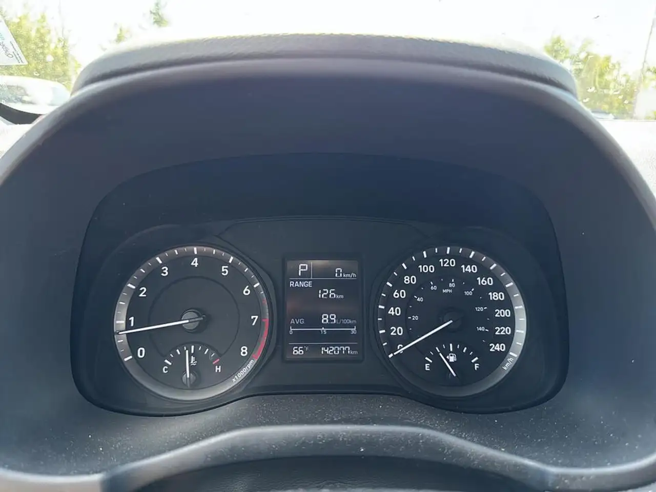 Hyundai KONA снимка Hyundai KONA