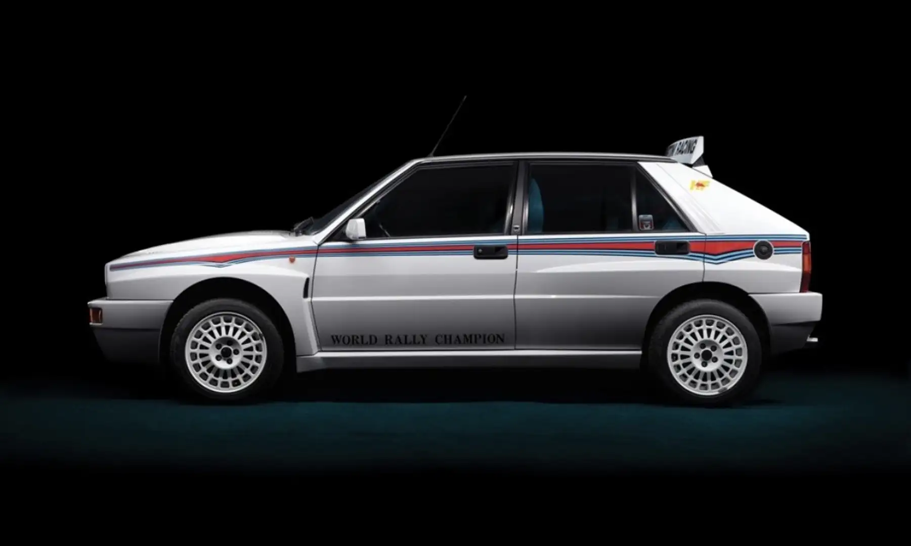 Lancia Delta 2.0 HF Integrale MARTINI 6 - 1