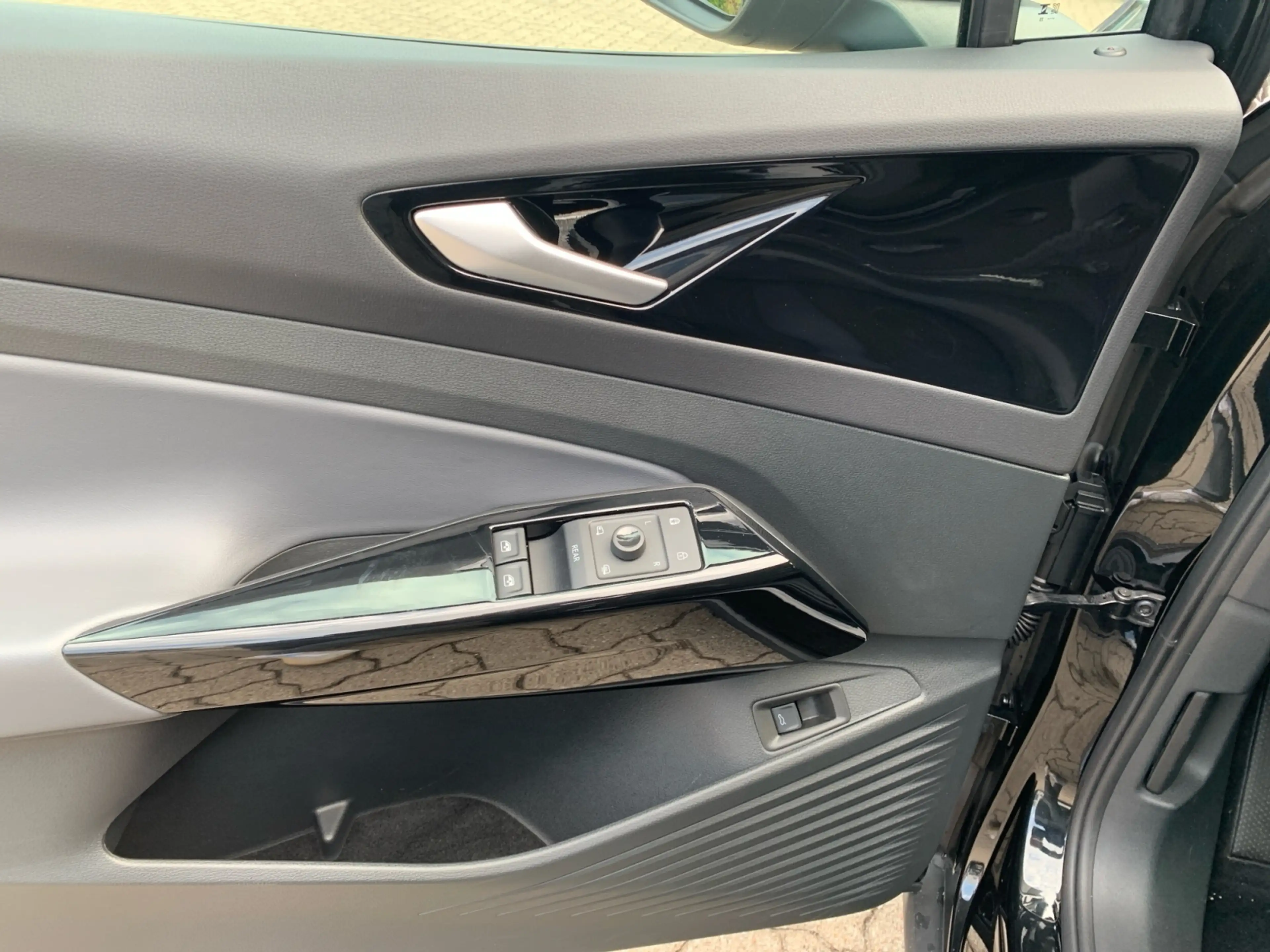 Volkswagen ID.5 Pro Performance 3,99% NAV APP 4xKAM 21" MATRIX PD — photo 15