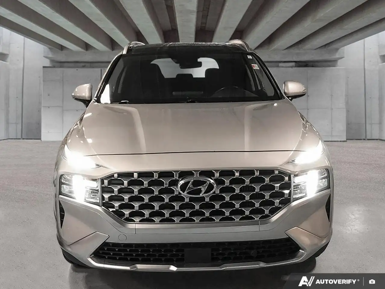 Hyundai SANTA FE снимка Hyundai SANTA FE