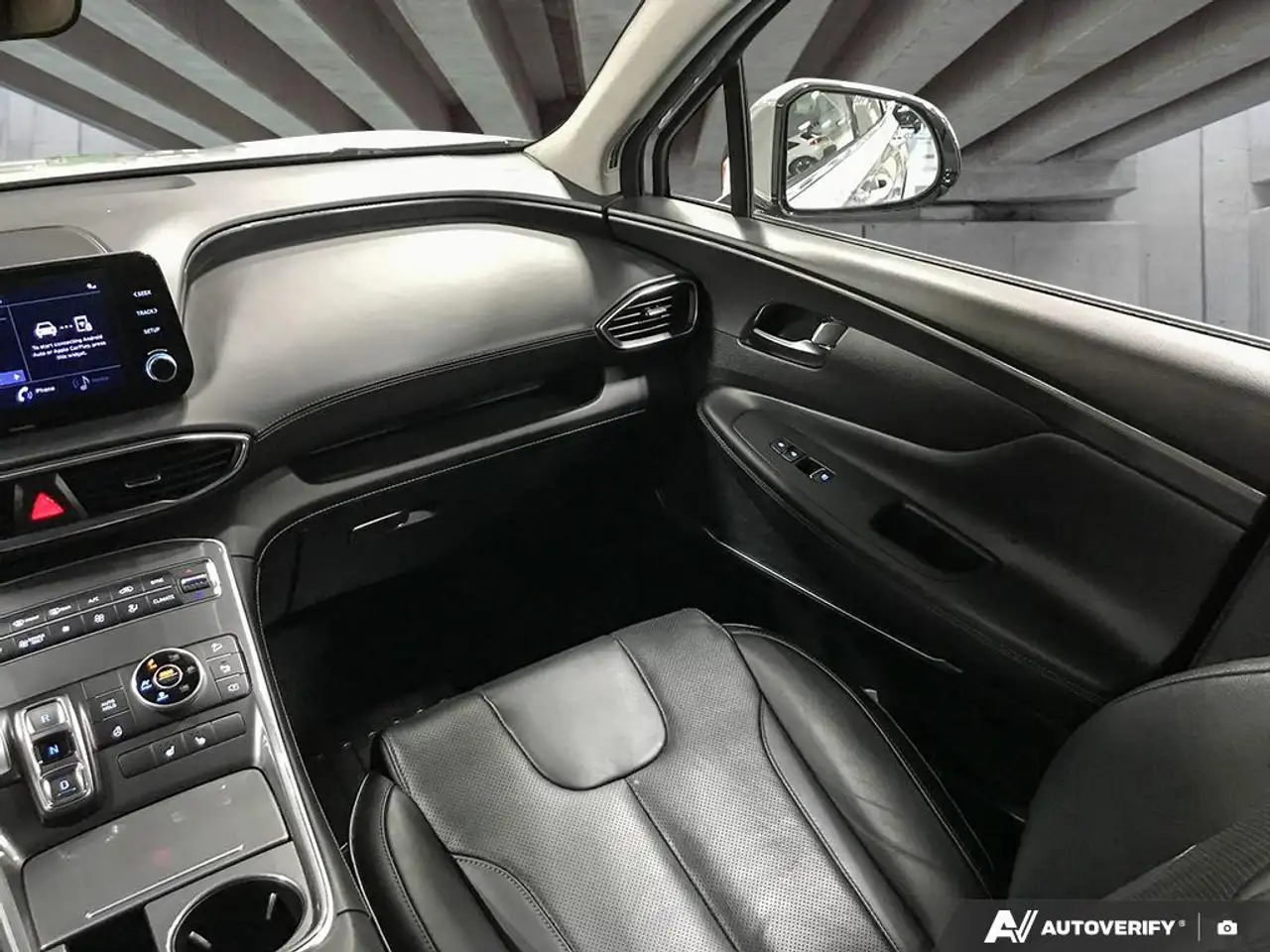 Hyundai SANTA FE снимка Hyundai SANTA FE