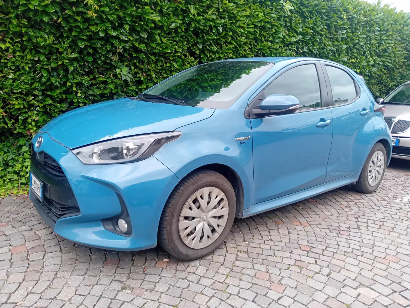 Toyota Yaris Yaris 1.5h LOUNGE Bleu - 1