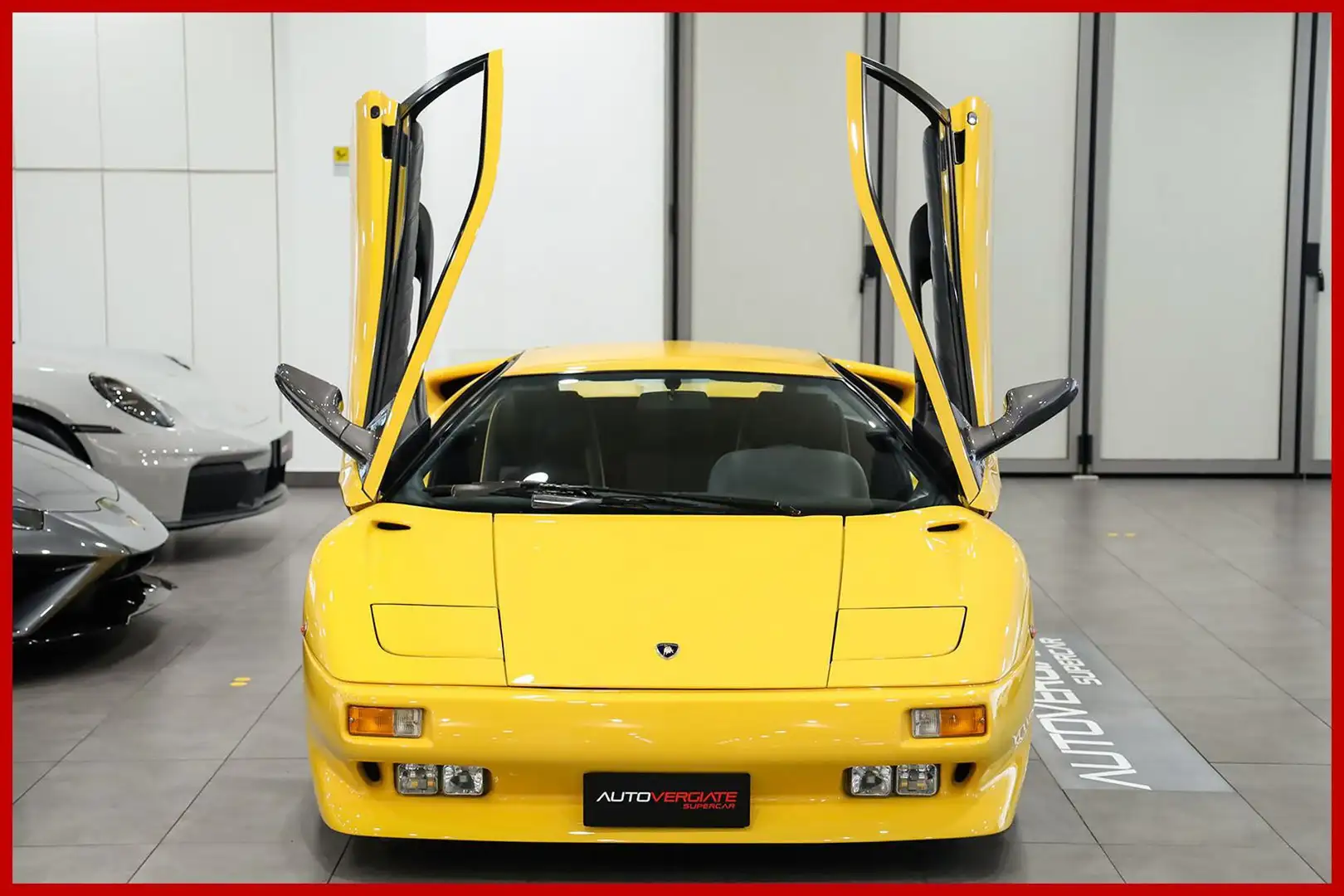 Lamborghini Diablo ITALIANA - SERVICE BOOK - UNI. PROP. Giallo - 2