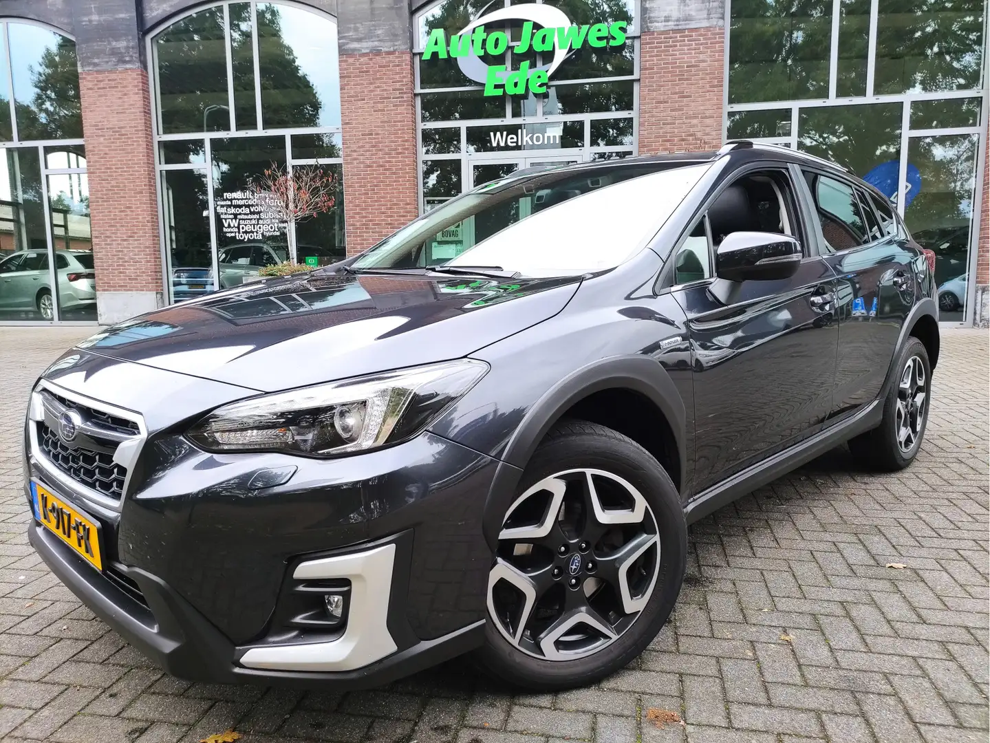 Subaru XV 2.0i e-BOXER Premium Schuif-/Kanteldak - Leder - A Grijs - 2