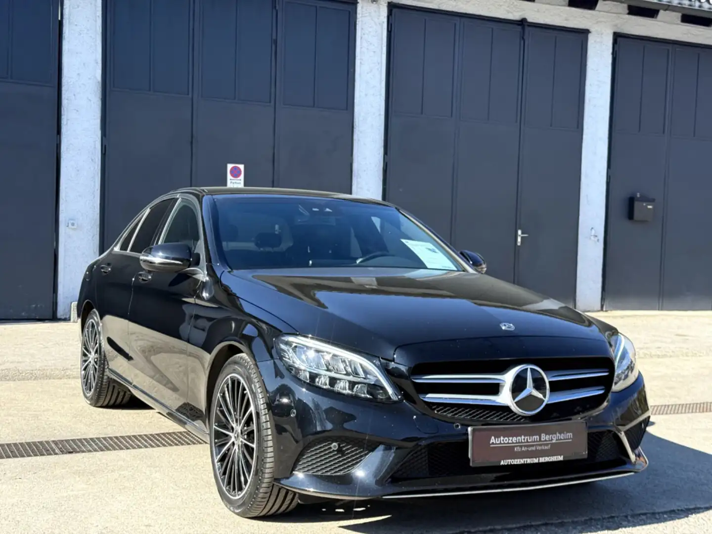 Mercedes-Benz C 180 C-Klasse C 180 d Avantgarde Schwarz - 1