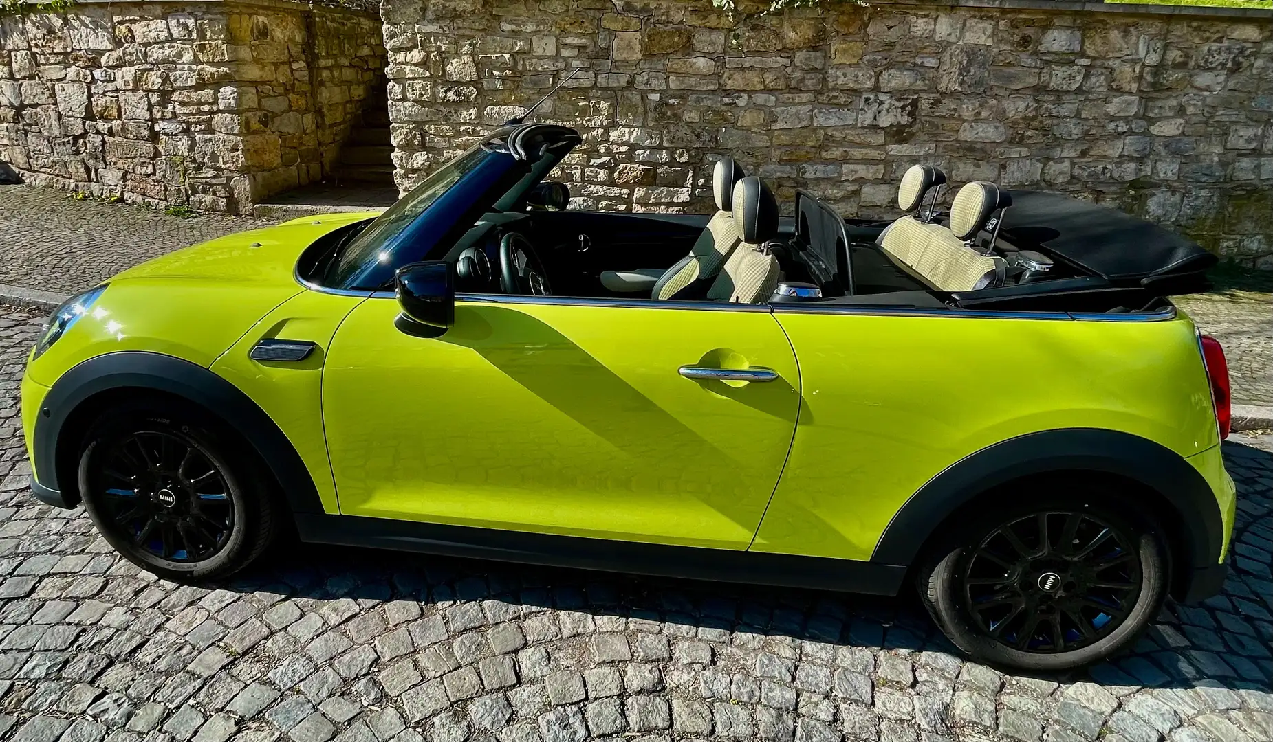 MINI Cooper Cabrio Aut. Classic Trim Жовтий - 2