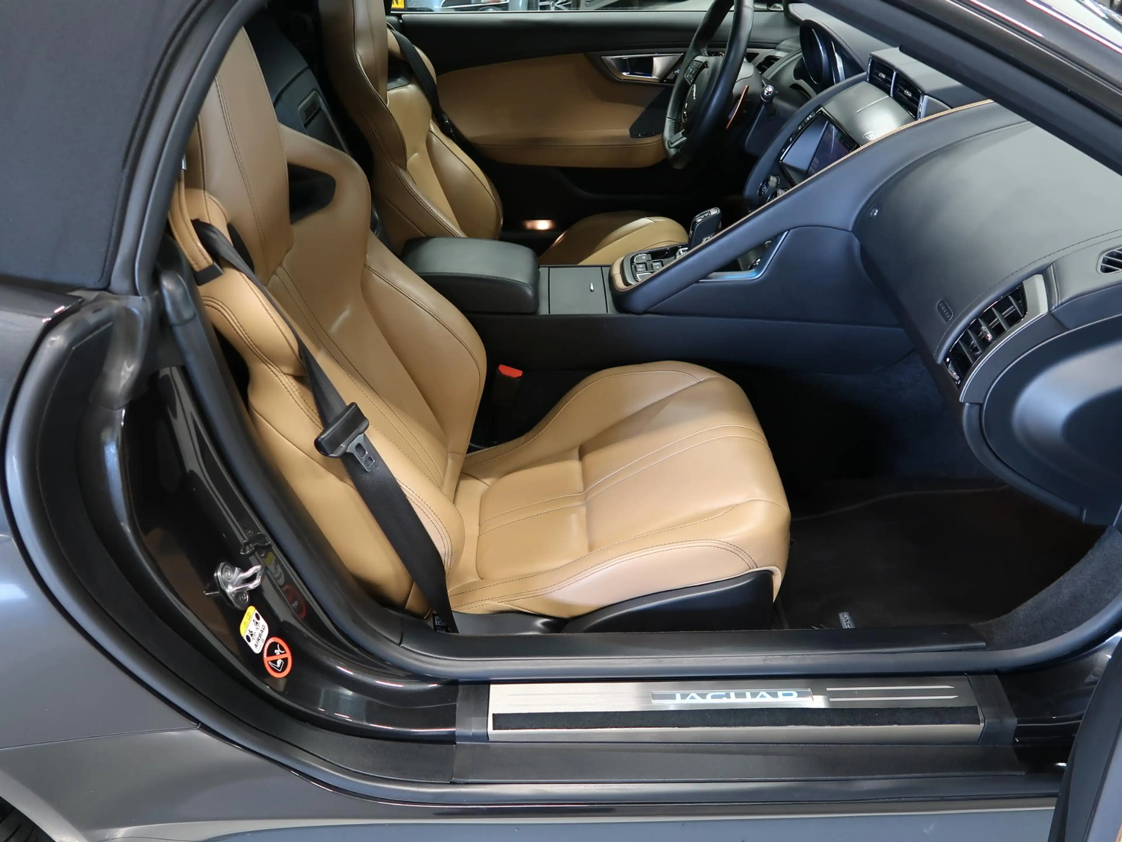 Jaguar F-Type 3.0 V6 S Convertible 380PK NL-auto NAP Boekjes Dea — photo 40