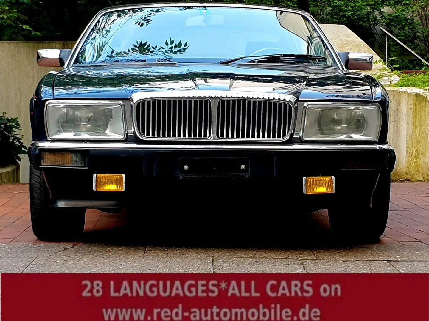 Jaguar Daimler Vanden Plas 4.0 l Autom.1990 aus 2.Hand Синій - 1
