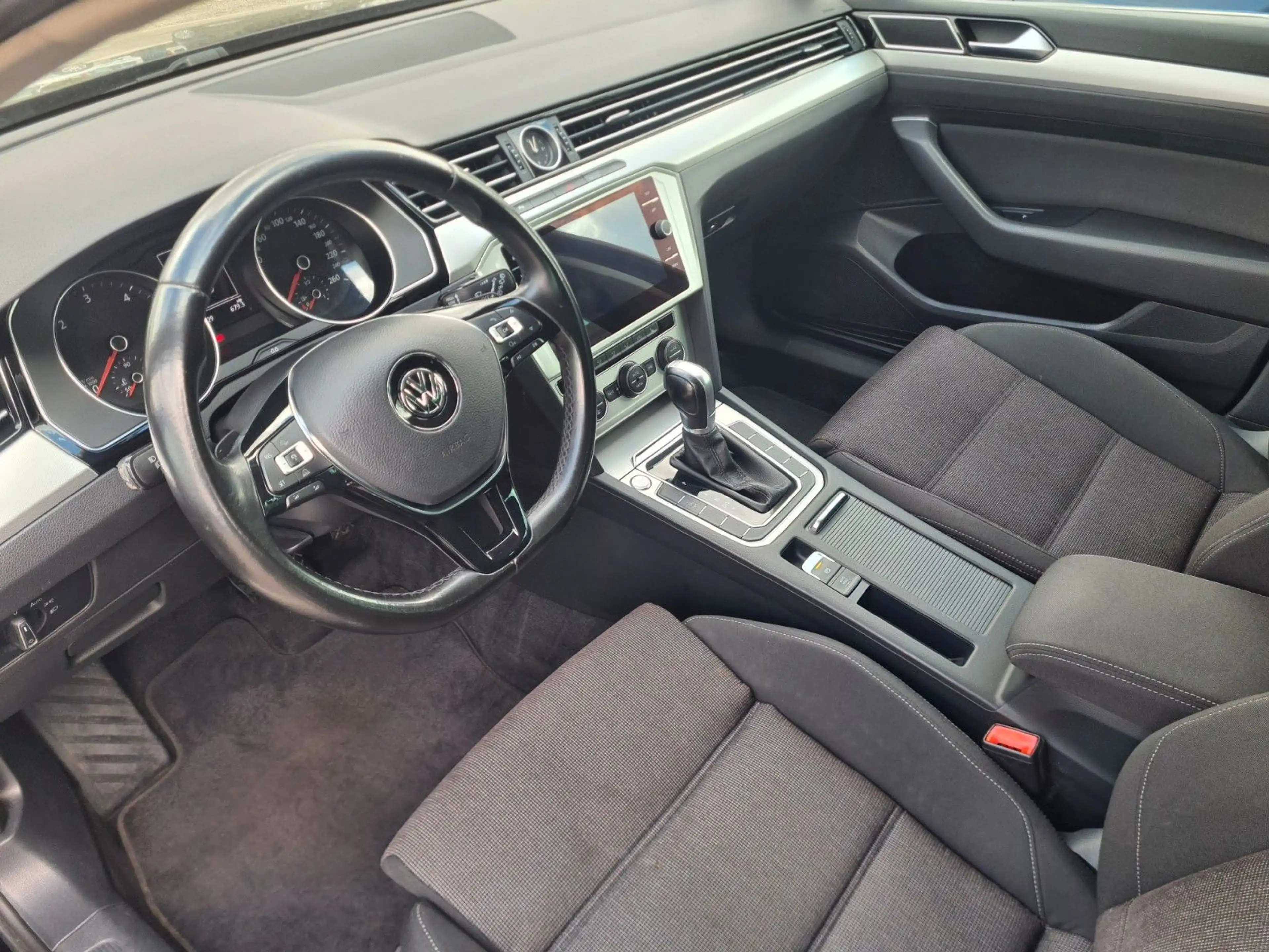 Volkswagen Passat Variant Comfortline BMT *Garantie*Autom.* — photo 9