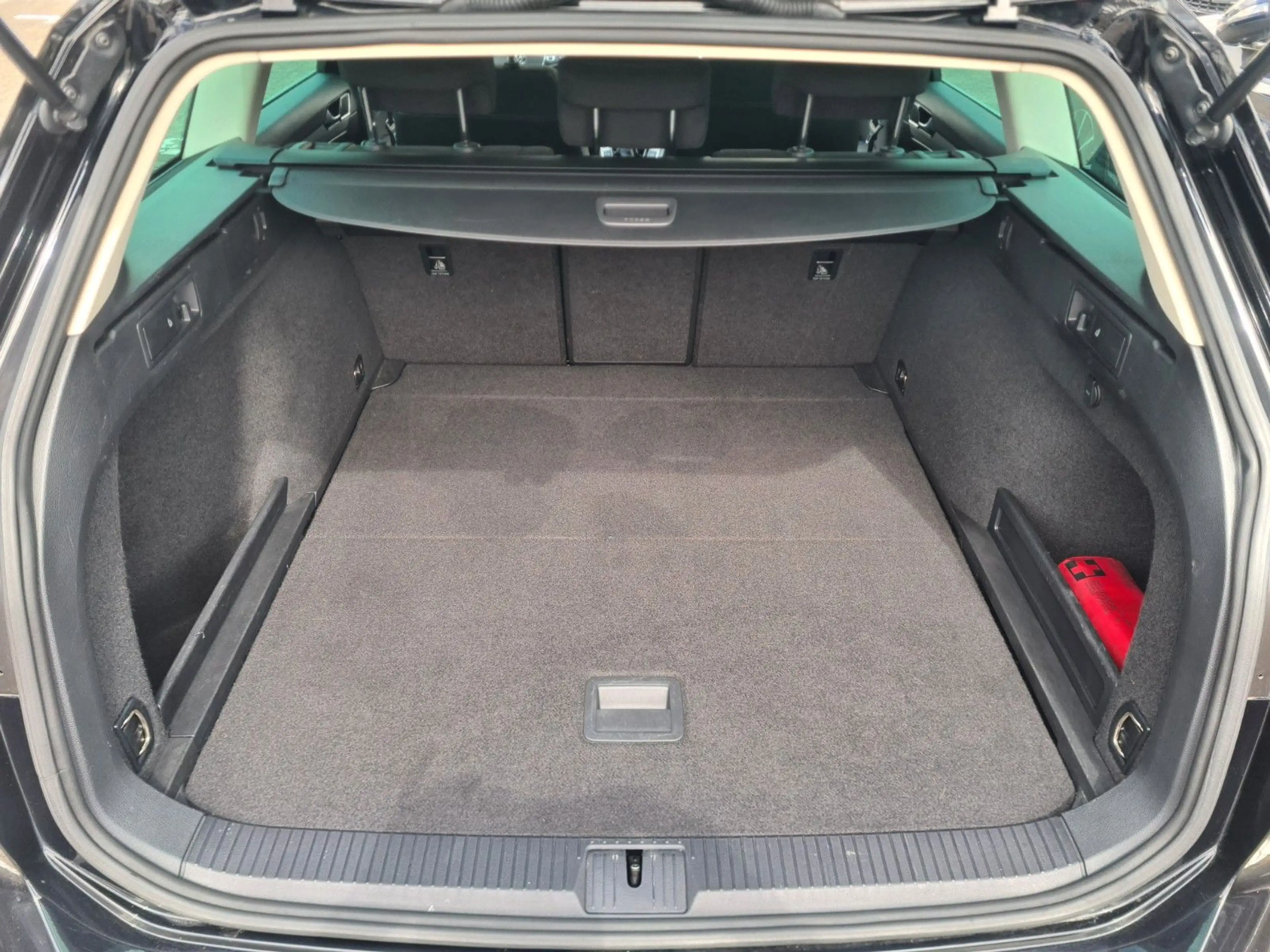 Volkswagen Passat Variant Comfortline BMT *Garantie*Autom.* — photo 14