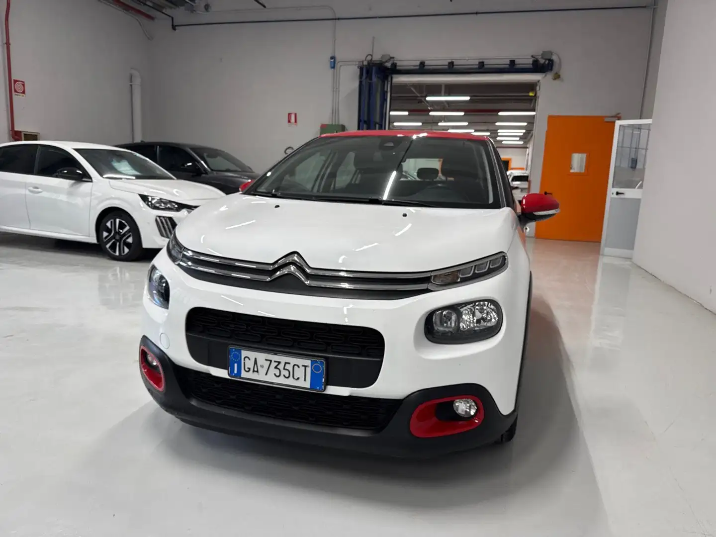 Citroen C3 PureTech 83 S&S Shine Neo Patentati Bianco - 1