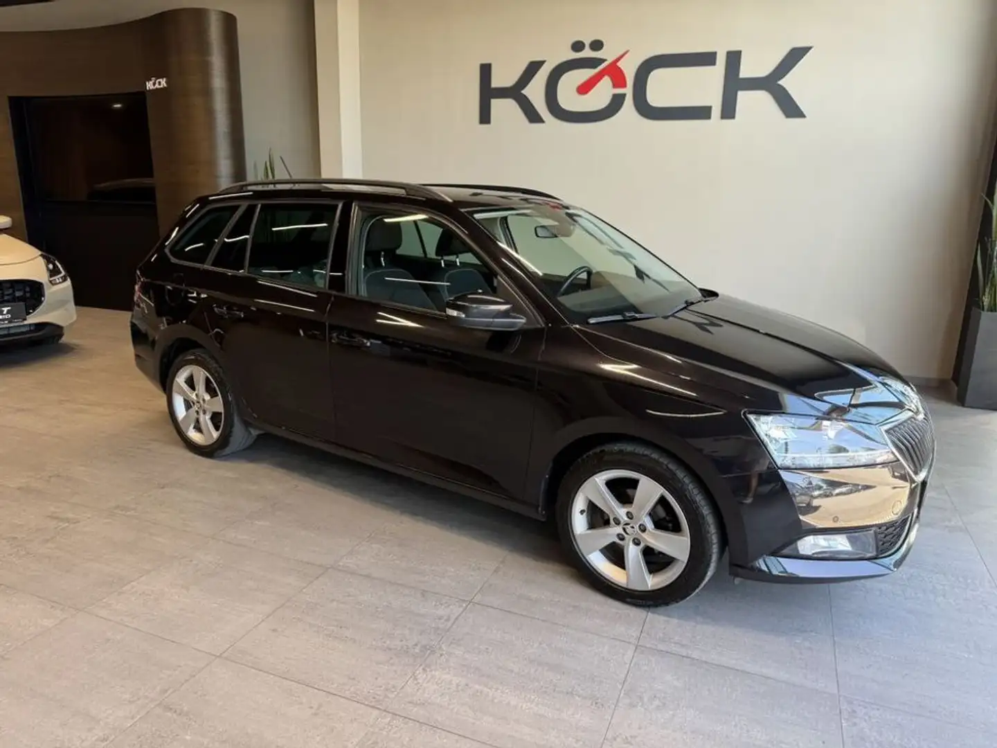 Skoda Fabia Style Schwarz - 1