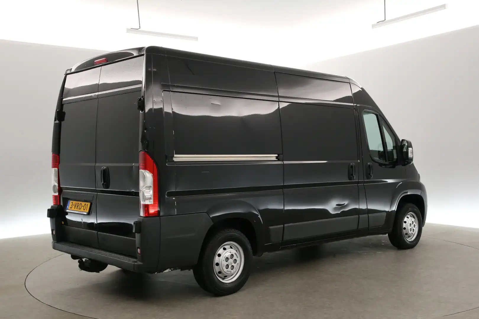 Peugeot Boxer 335 2.2 HDI L2H2 | MARGE | Airco | 3-Zits | Trekha Чорний - 2