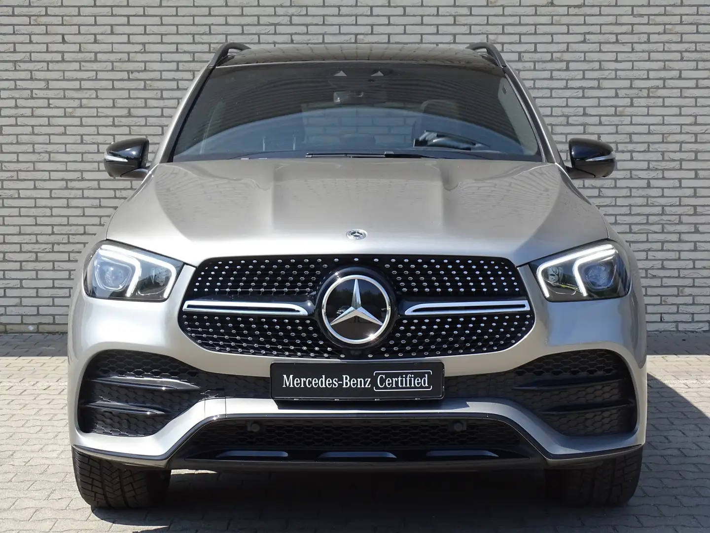 Mercedes-Benz GLE 350 e 4-Matic AMG Line l Night Pakket l Rijassistentie Grijs - 2