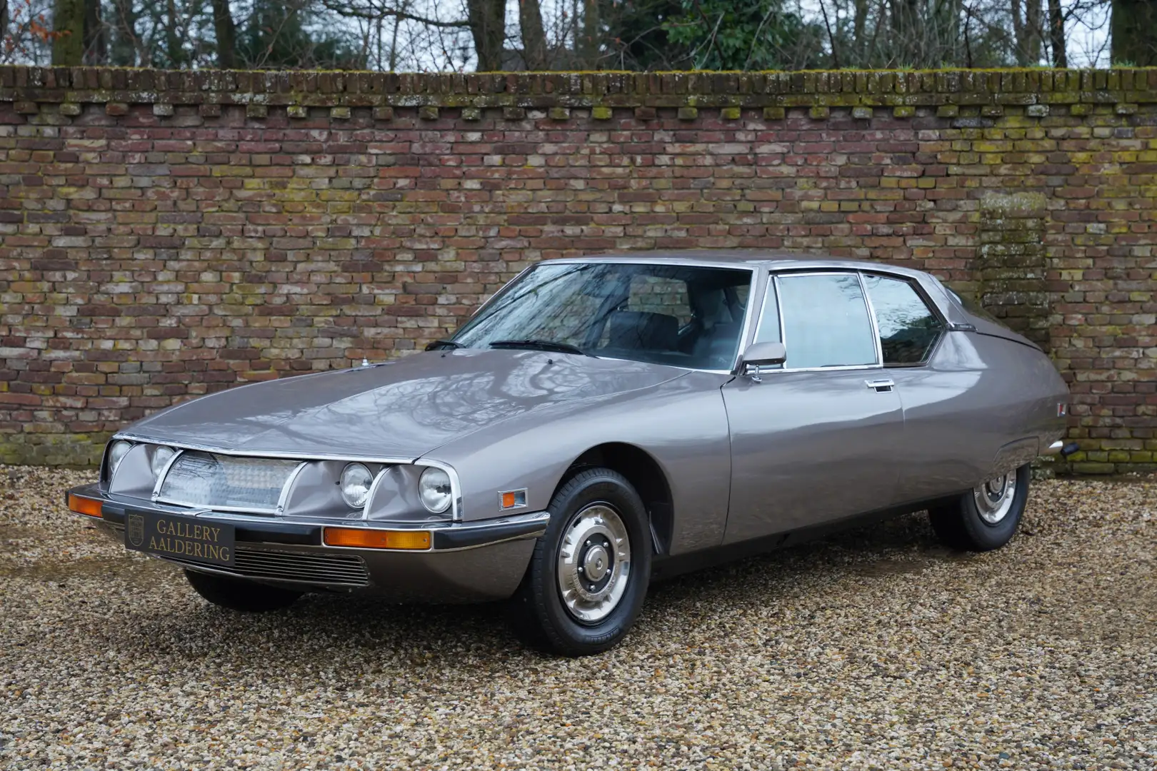 Citroen SM Automatic Fully restored condition-carried out by Braun - 1
